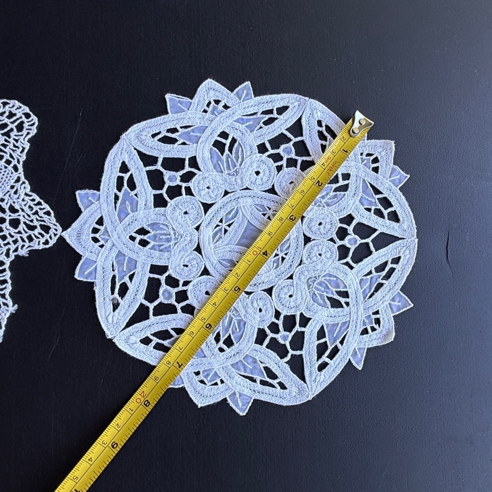 Vintage White Lace Doily Set 4 Piece Crocheted Eyelet Battenburg Mixed Lot - Picture 9 of 11
